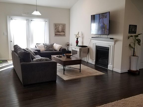 4th image of 4801 Hunters Knoll Dr
