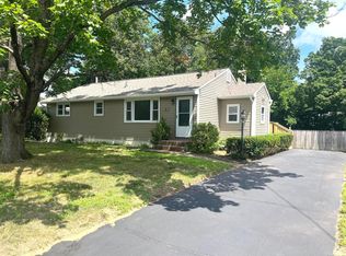 3 Sidor Dr, Enfield, CT 06082