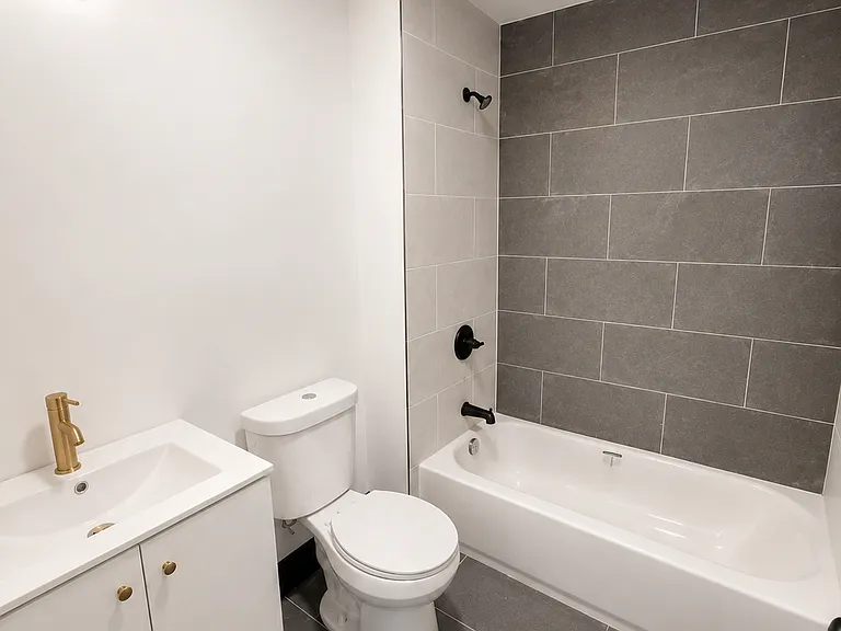 11 Thomas St #3E — Photo 2