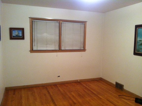 5th image of 4618 S Komensky Ave