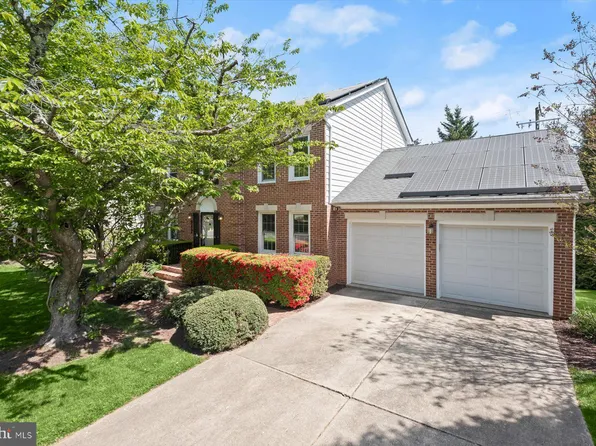 917 Willowleaf Way, Rockville, MD 20854
