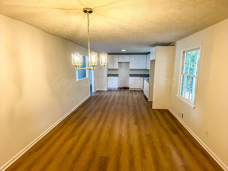 427 Birch Ln SE — Photo 4