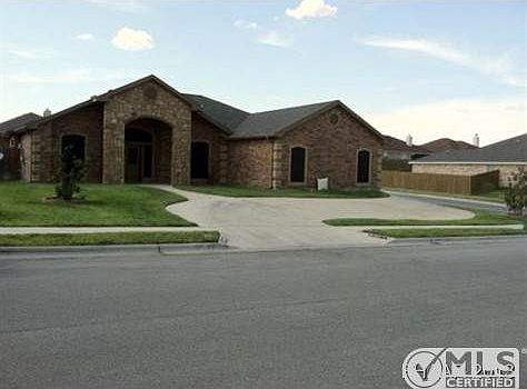 Circular Driveway!!