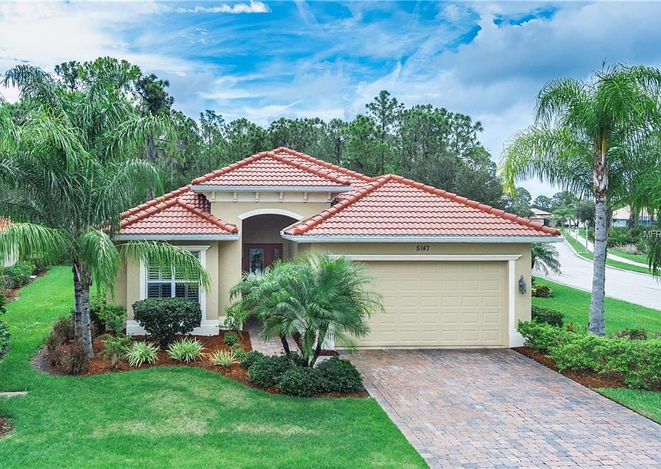 1st image of 5147 Blue Heron Cir