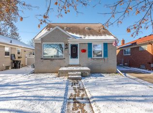 4230 19th St, Wyandotte, MI 48192