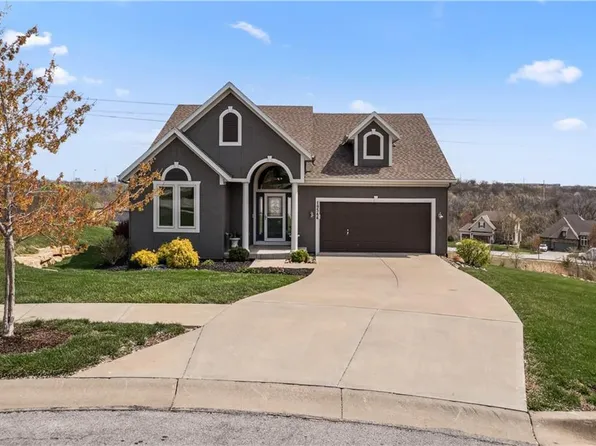 19544 W 106th Ter, Olathe, KS 66061