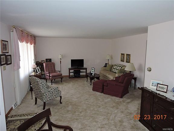 4th image of 47 Charlotte Ave