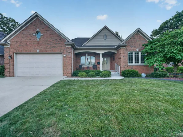 4584 Dolores Dr, Trenton, MI 48183