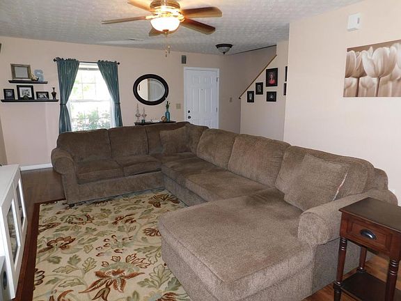4th image of 4658 Grandover Dr