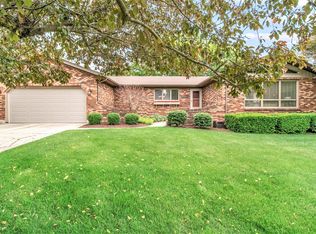 32 Greenridge Rd #0, Elgin, IL 60120