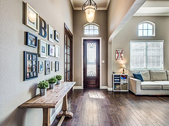 5th image of 1900 Tapadero Ln