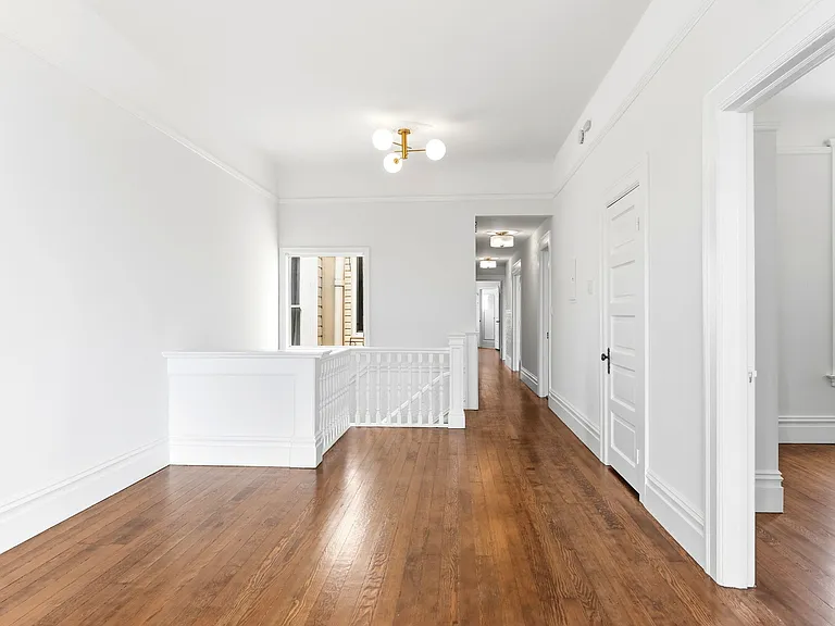 2854 Sacramento St — Photo 17