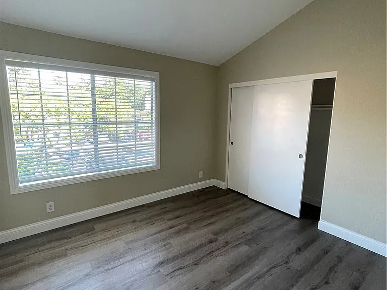 21887 Southgate #310 — Photo 10