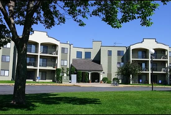 1st image of 2585 Ivy Ave E