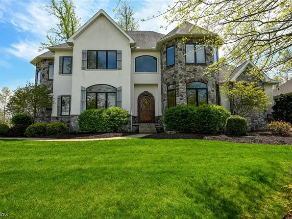 4392 High Ridge Trl, Akron, OH 44333