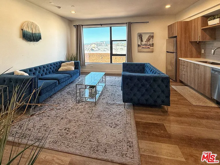 723 S Saint Andrews Pl #507 — Photo 13
