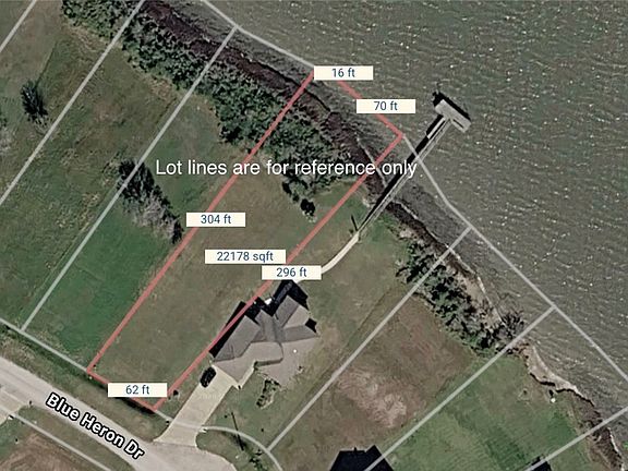 2nd image of 20 Blue Heron Dr N