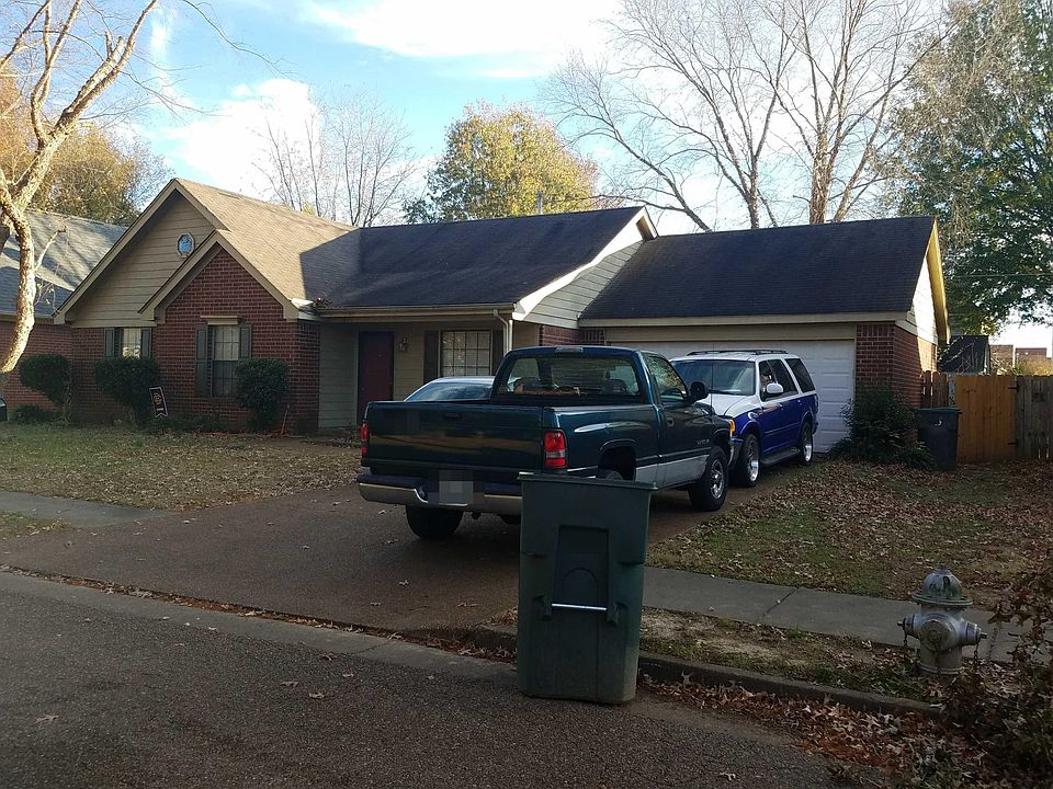 2nd image of 7691 Deer Trail Ln