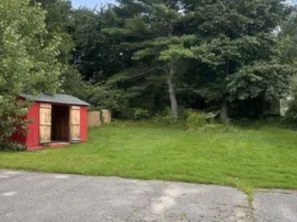 19 Circle St #2, Baldwinville, MA 01436