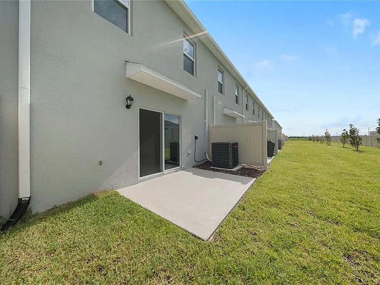 4302 Butterscotch Cir — Photo 13
