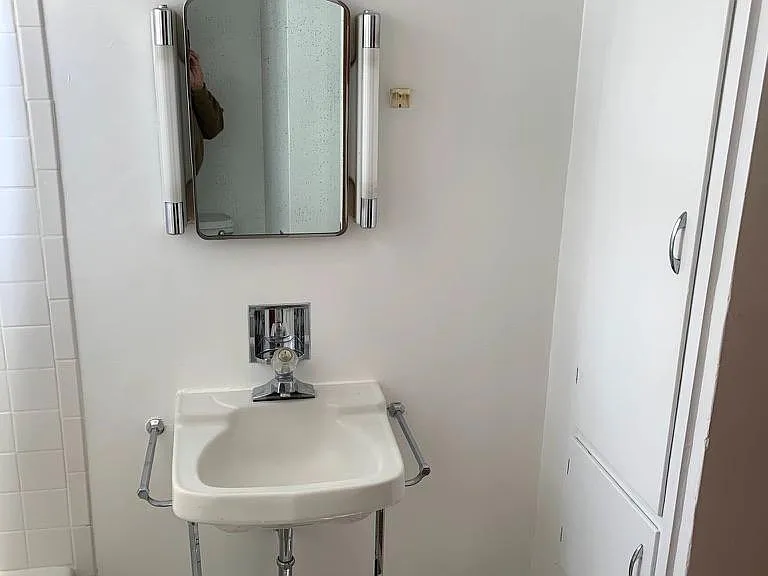 Unit Photo