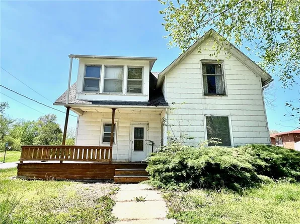 215 S Ohio St, King City, MO 64463