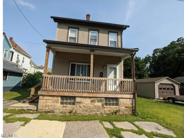 1609 20th Ave, Altoona, PA 16601