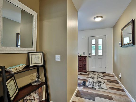 5th image of 84 Flensburg Dr
