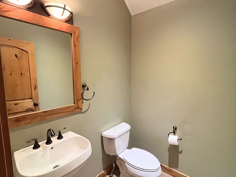 56 Beesley Ln — Photo 20
