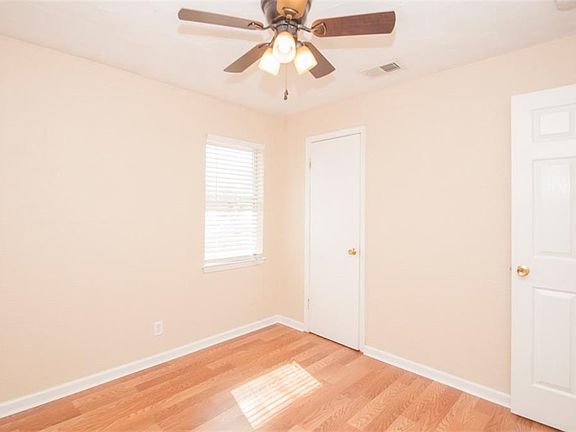 4th image of 925 Quincy Dr
