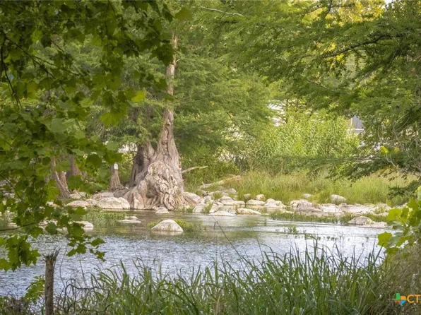 1270 Ervendberg Ave, New Braunfels, TX 78130