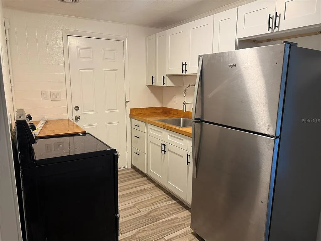 1 bed, 1.0 bath, 560 sqft, $1,125 — Photo 2