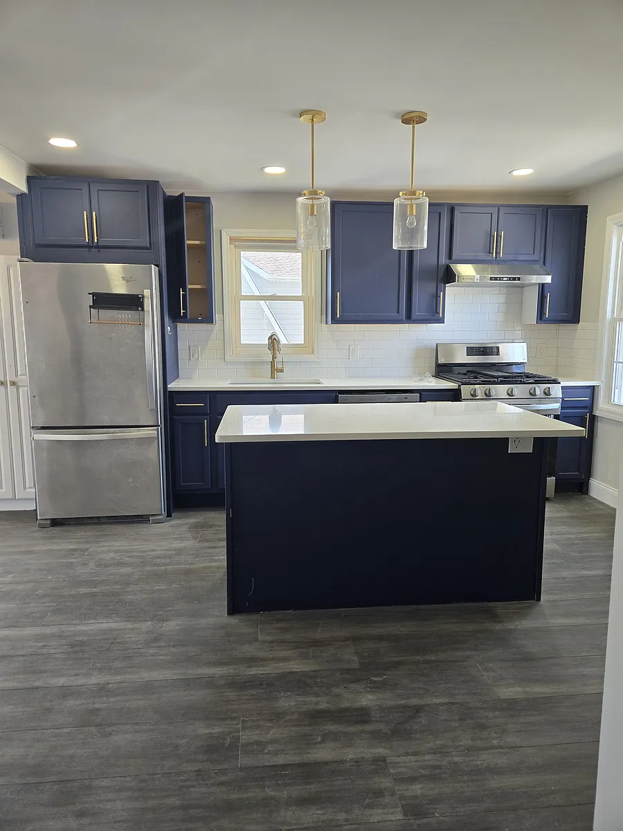 Building Photo - 0 Lenox Ave #1
