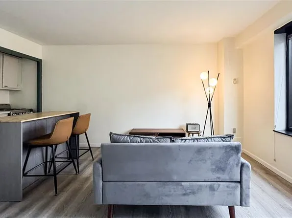 3100 N Lake Shore Dr APT 1003, Chicago, IL 60657