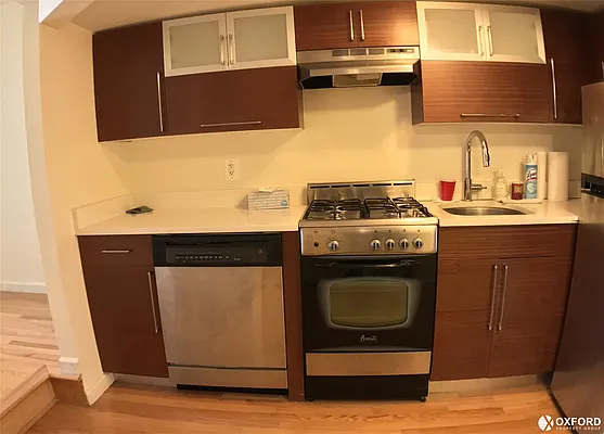 Rented by Oxford Property Group | media 25