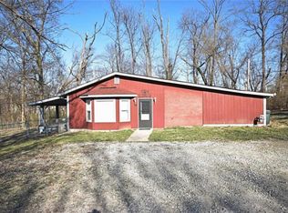 36 Teardrop Dr, Saint Charles, MO 63304
