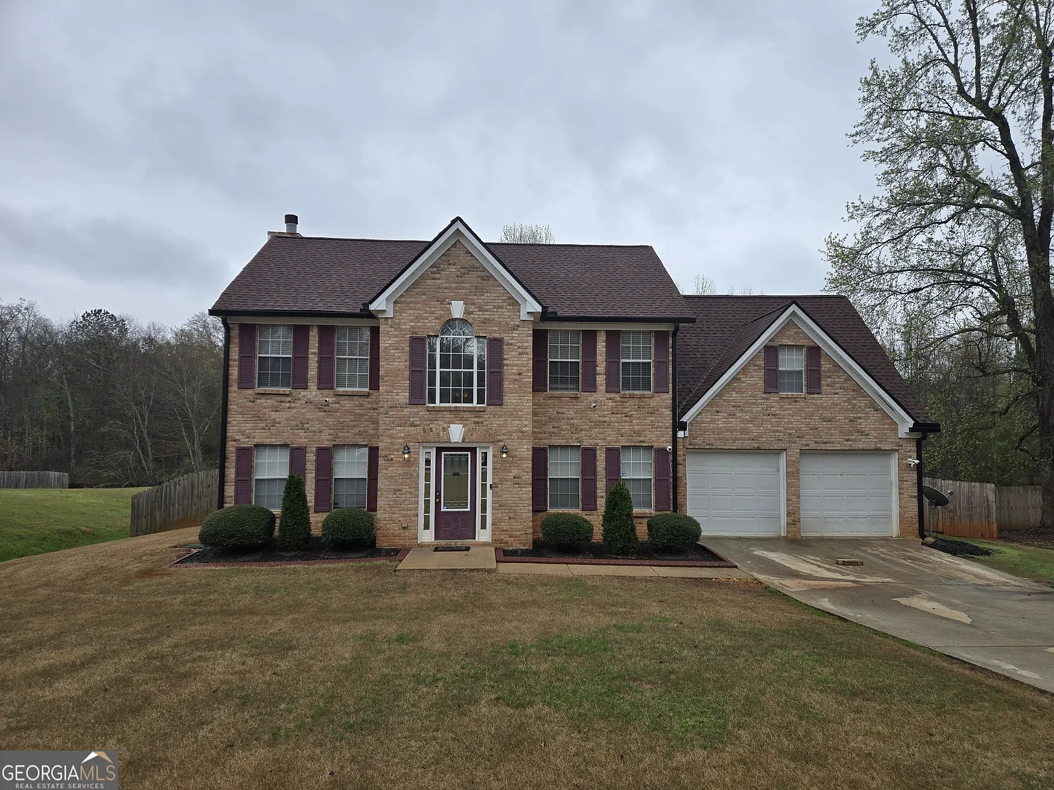304 Waterfront Dr photo 1