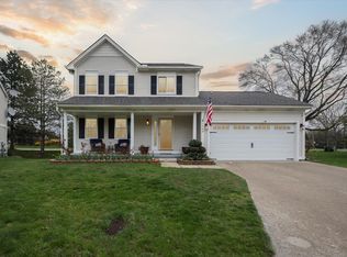 1360 Pond View Ct, Wixom, MI 48393