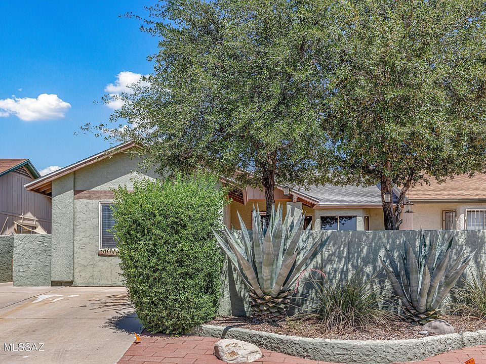1st image of 4735 S Windrose Dr