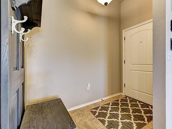 2nd image of 5702 Clearwater Dr
