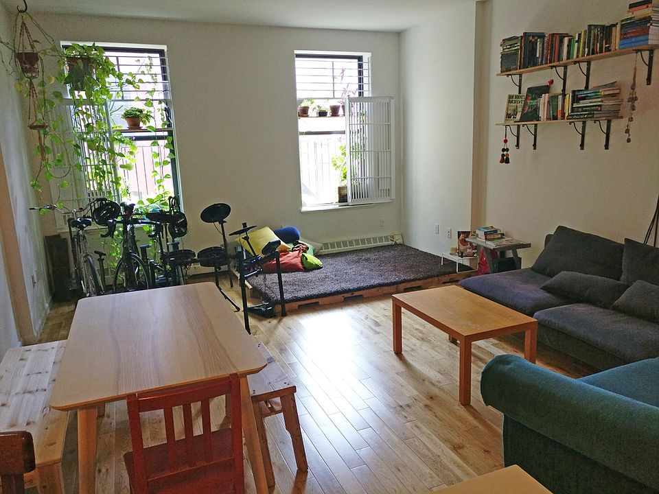 1st image of 229 W 121st St APT 3C