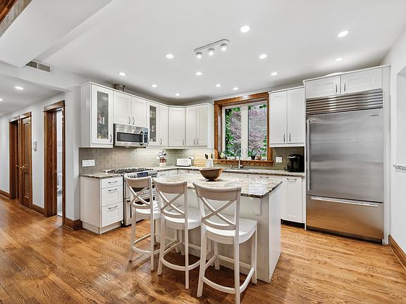 2nd image of 2751 W Logan Blvd #1