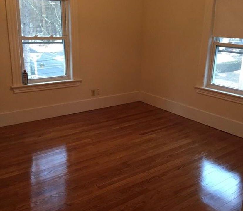 1st image of 62 Red Spring Rd