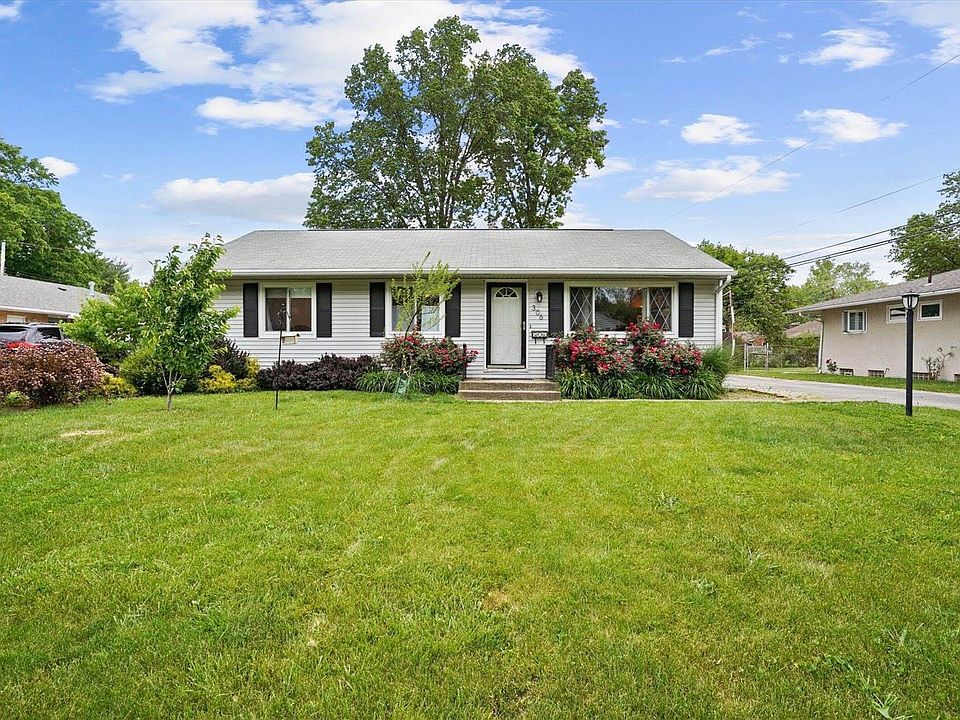 1st image of 306 Gary Lee Dr