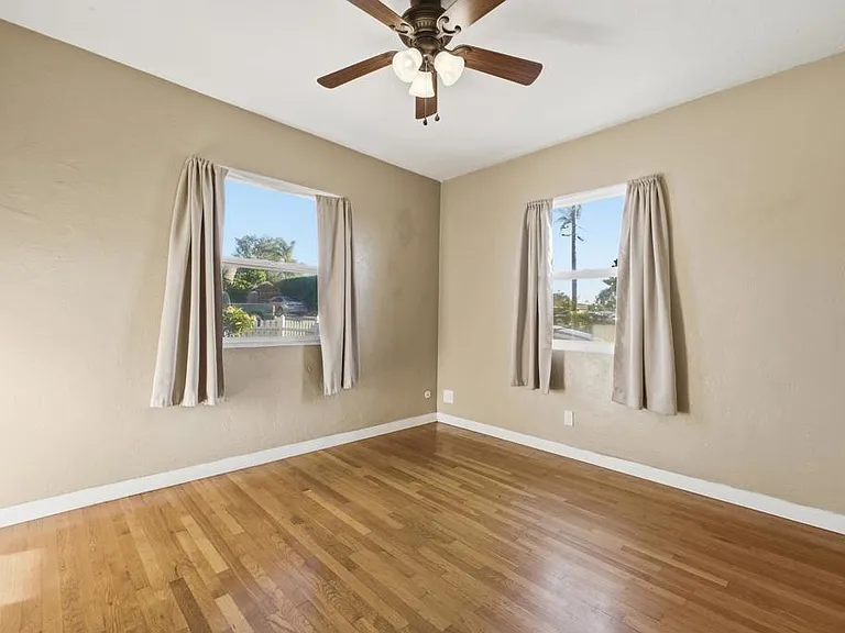 7620 Saranac Ave — Photo 17