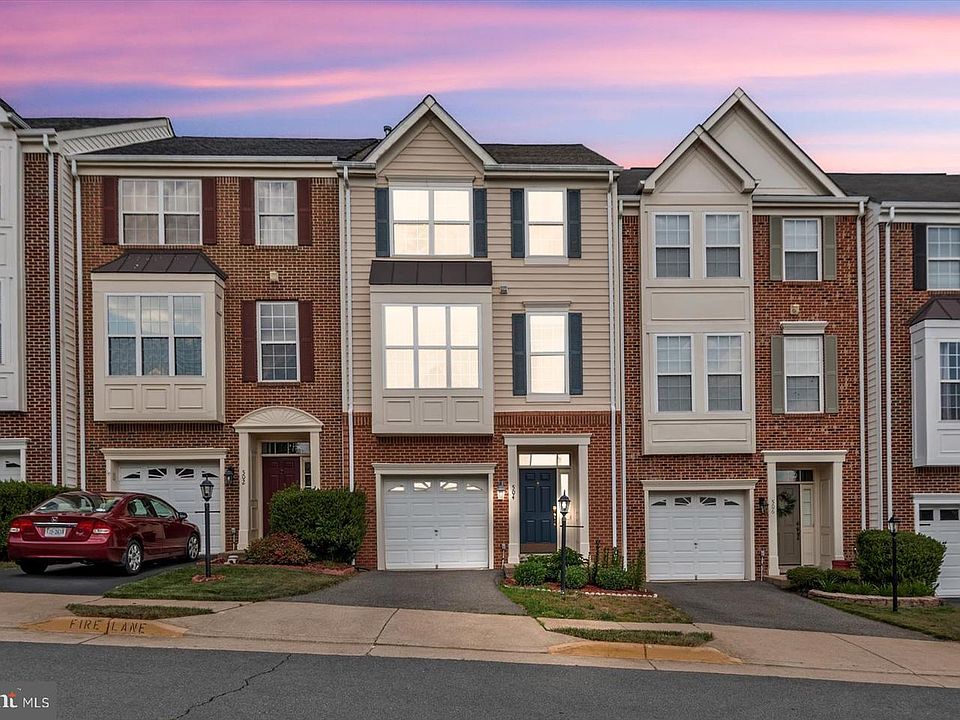 1st image of 504 Legrace Ter NE