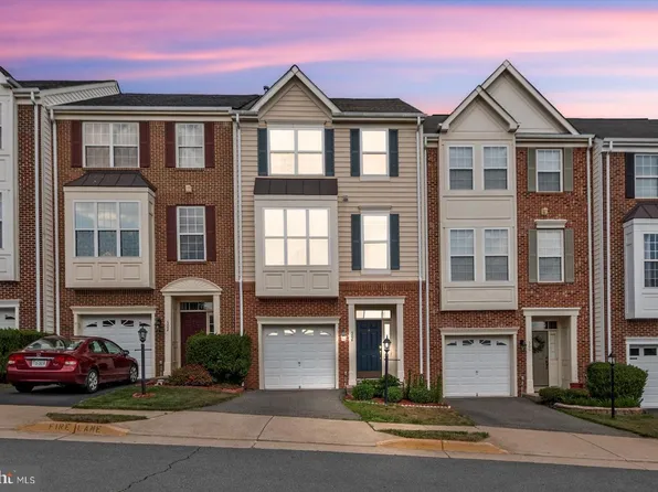 504 Legrace Ter NE, Leesburg, VA 20176