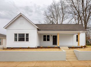 304 1st St, Tuscumbia, AL 35674