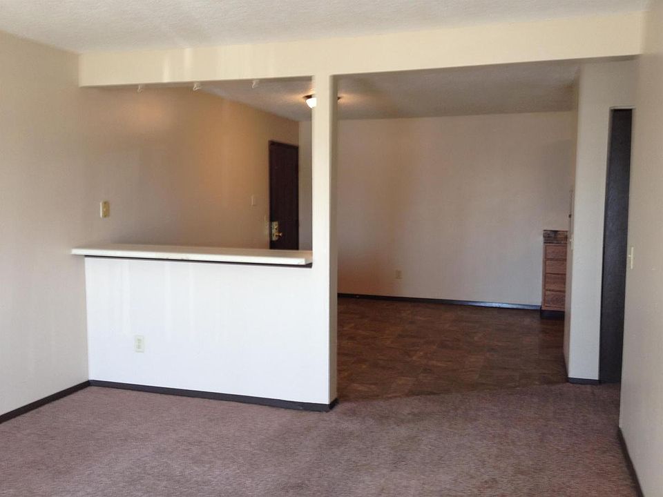 2nd image of 3600 E 6th St APT 102