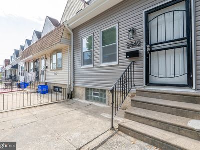 2542 Bonaffon St, Philadelphia, PA, 19142